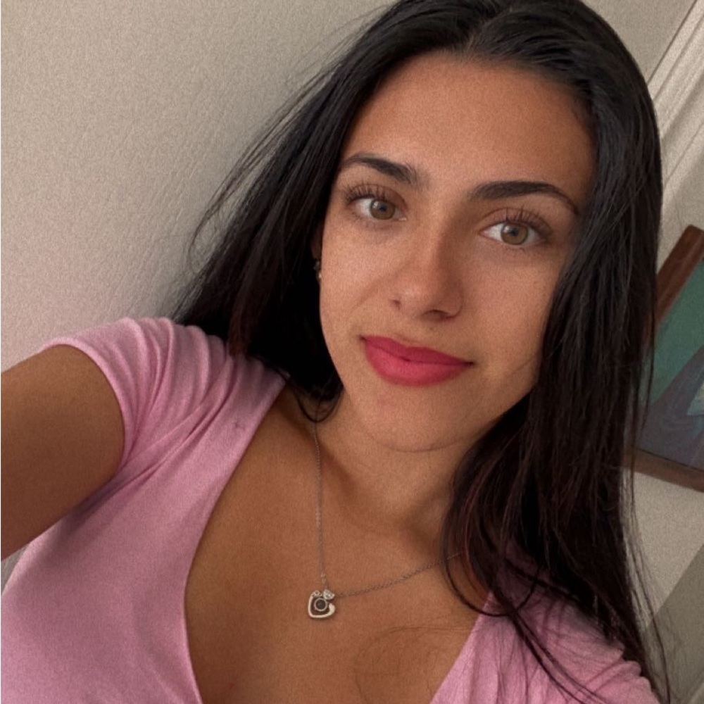 Meet your Posher, Sarahi